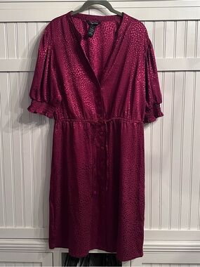 Millenium Satin Cheetah Jacquard Midi Dress - Rhumba Red